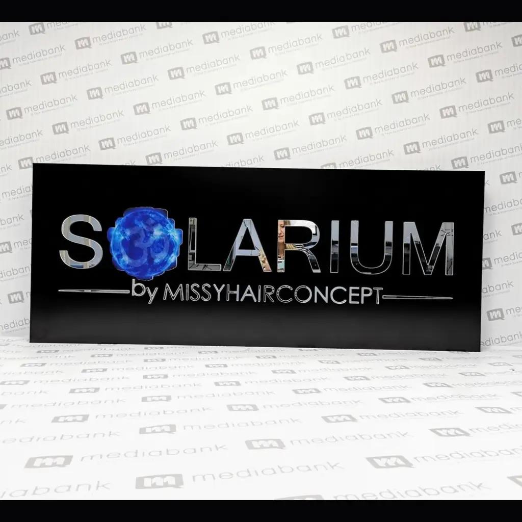 caseta-luminoasa-din-alubond-cu-plexiglas-masiv-cu-plexiglas-10mm-3.